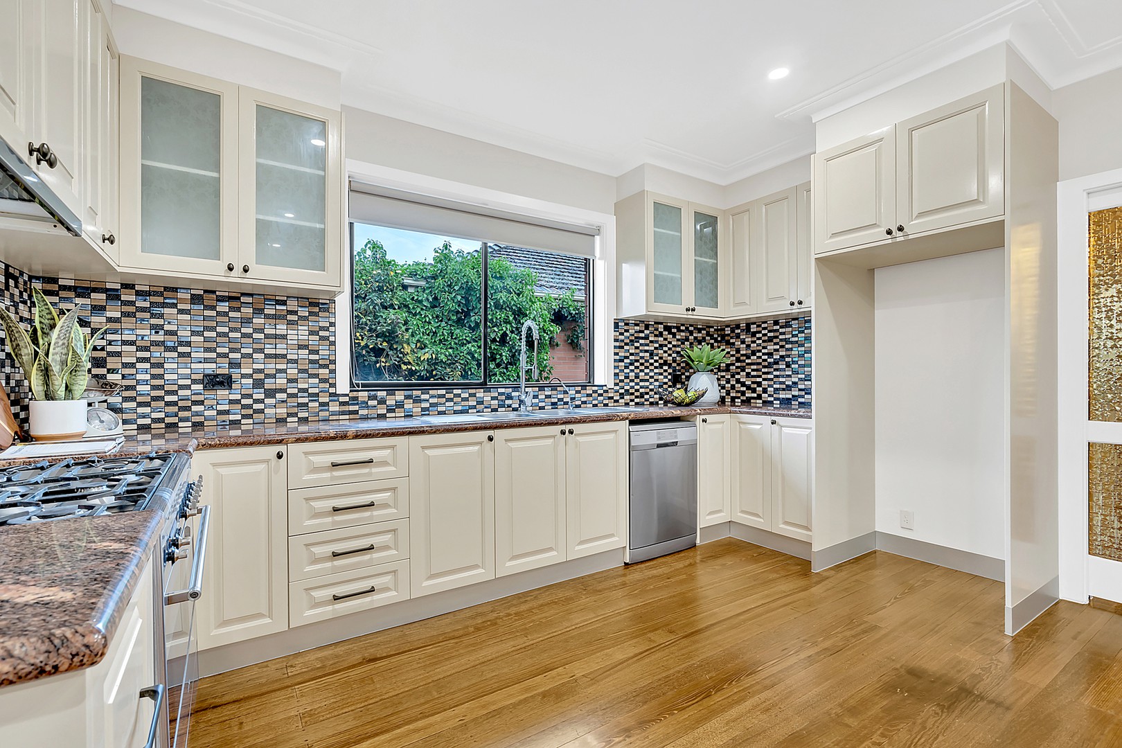 12 Ryan Street, Reservoir, VIC 3073, Reservoir - Thumbnail 6