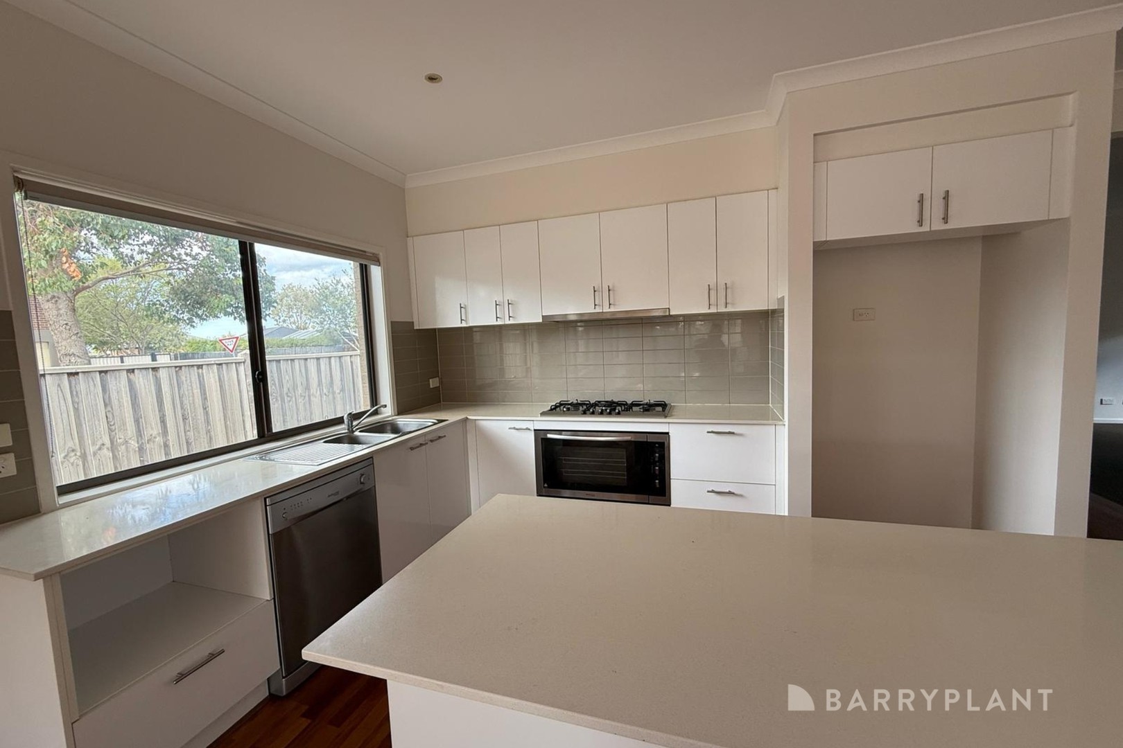 12 Safari Drive, Tarneit, VIC 3029, Tarneit - Thumbnail 3