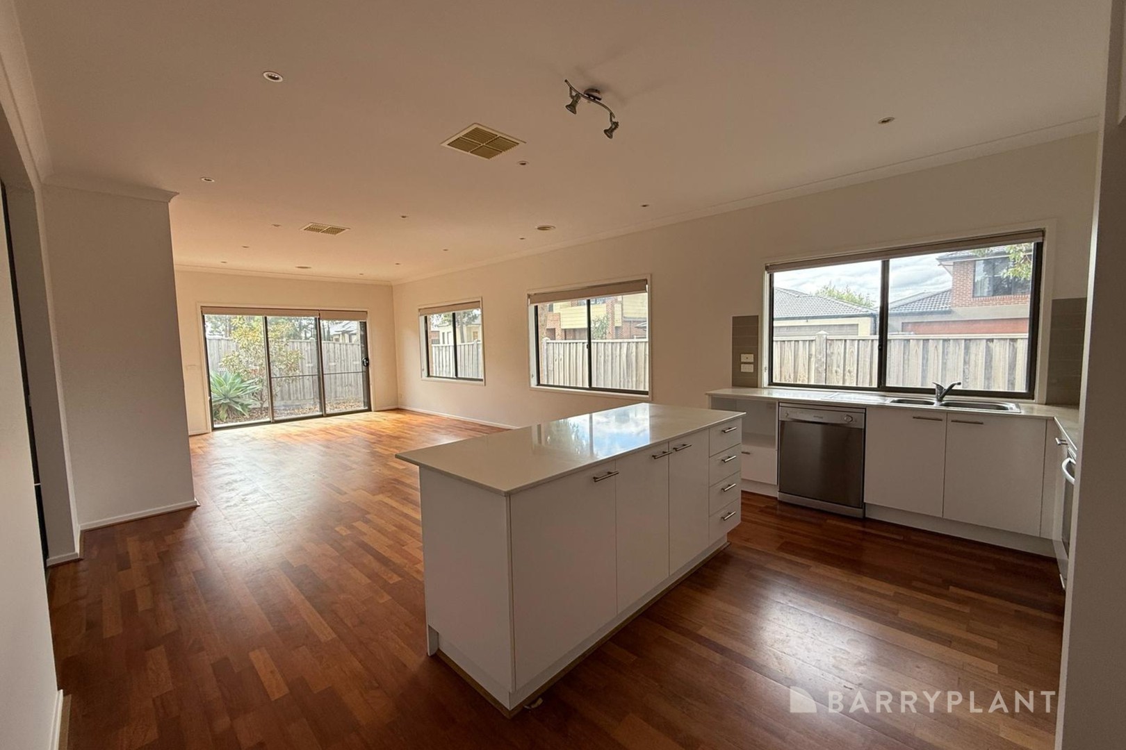 12 Safari Drive, Tarneit, VIC 3029, Tarneit - Thumbnail 4