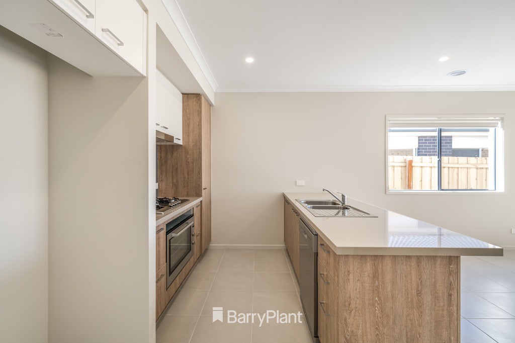 12 Sampford Street, Armstrong Creek, VIC 3217, Armstrong Creek - Thumbnail 2