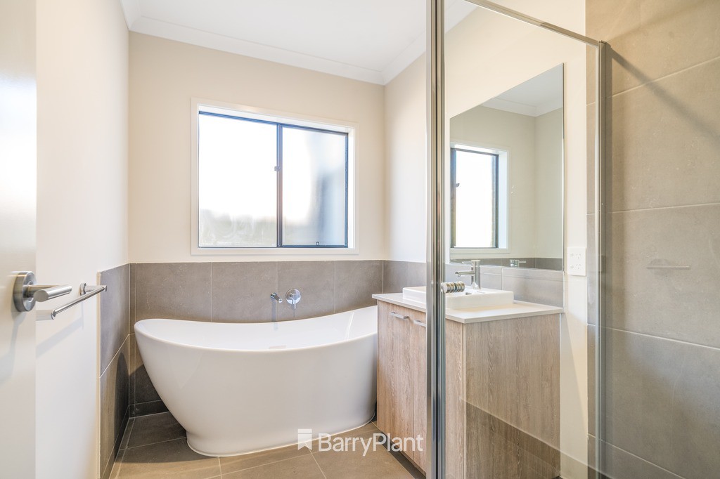 12 Sampford Street, Armstrong Creek, VIC 3217, Armstrong Creek - Thumbnail 8