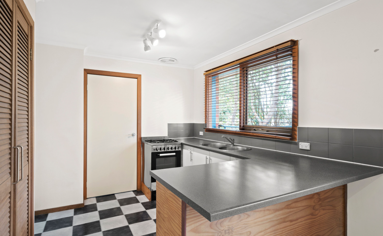 12 Sanders Road, Box Hill, VIC 3128 - Thumbnail 2 - 15/10/2024