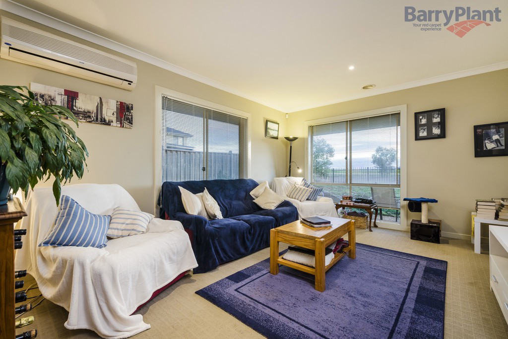 12 Sandhill Rise, Point Cook, VIC 3030, Point Cook - Thumbnail 5
