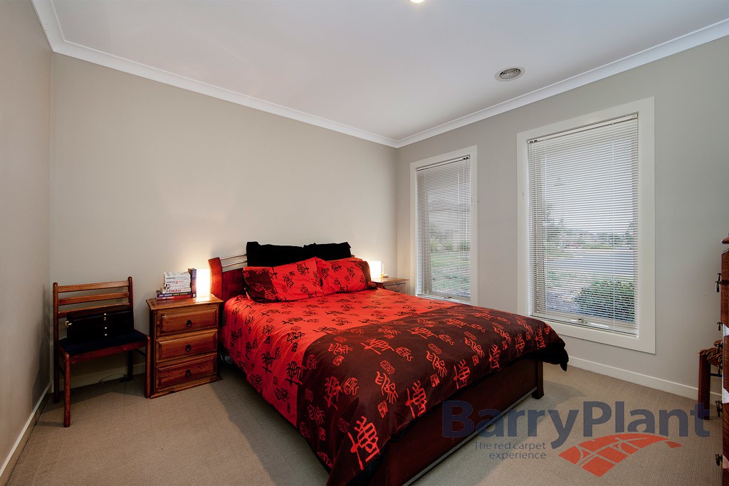 12 Sandhill Rise, Point Cook, VIC 3030, Point Cook - Thumbnail 8