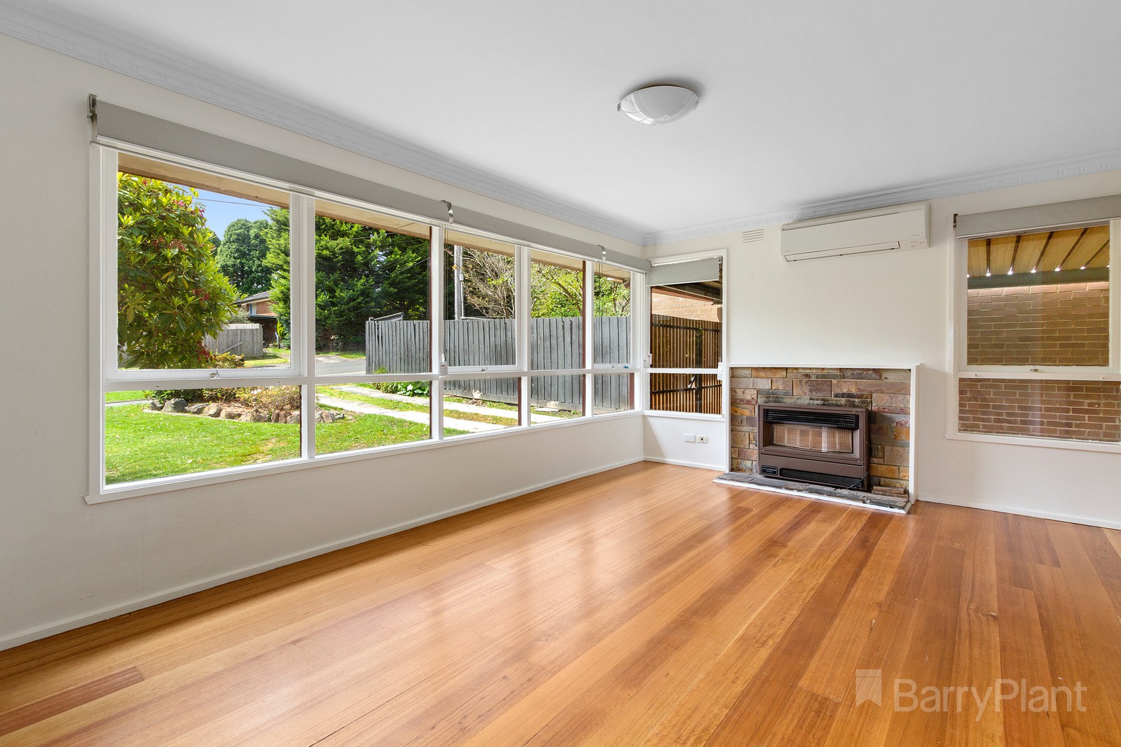 12 Shalimar Crescent, Boronia, VIC 3155, Boronia - Thumbnail 2