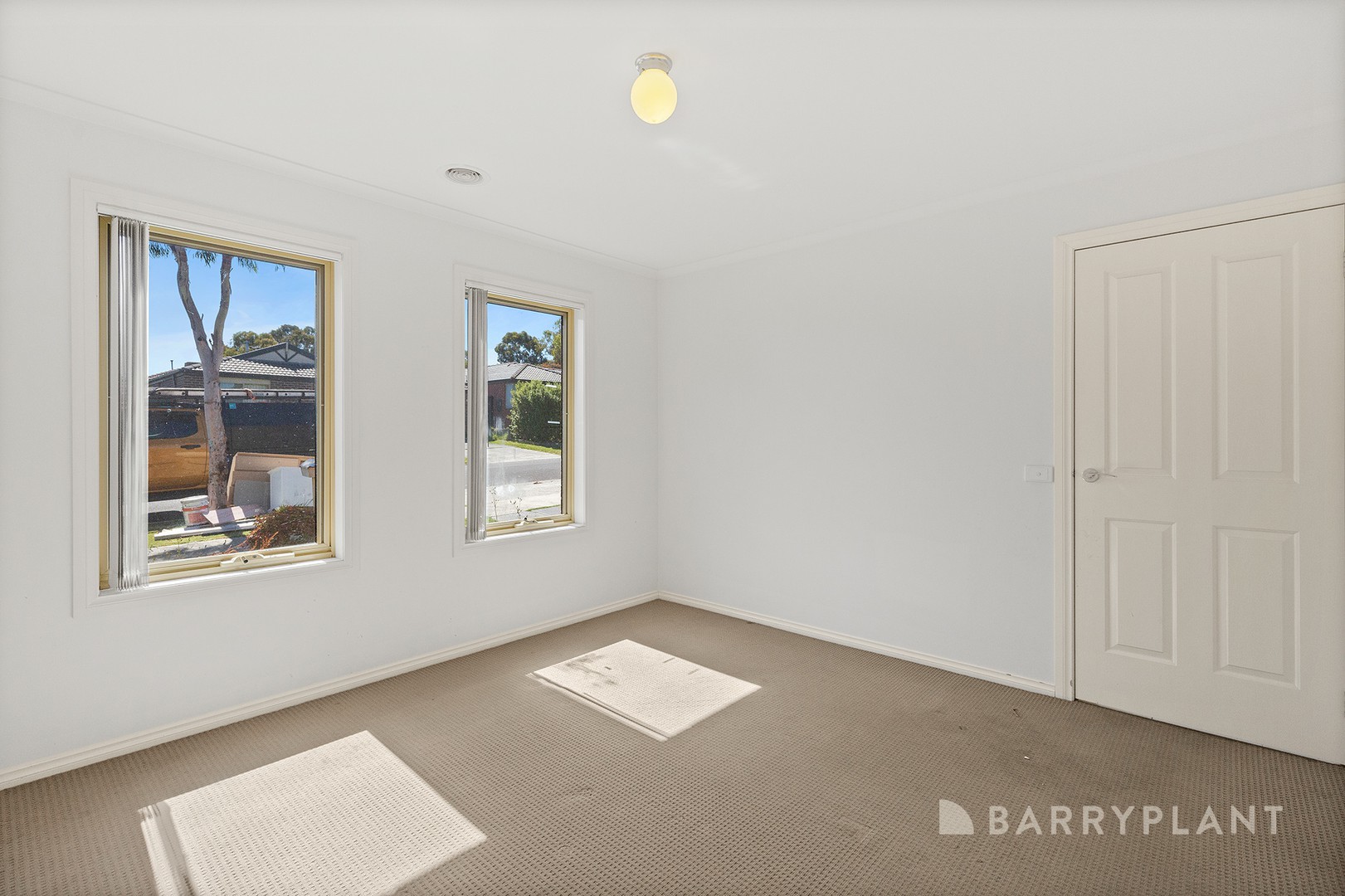 12 Sienna Way, Pakenham, VIC 3810, Pakenham - Thumbnail 4
