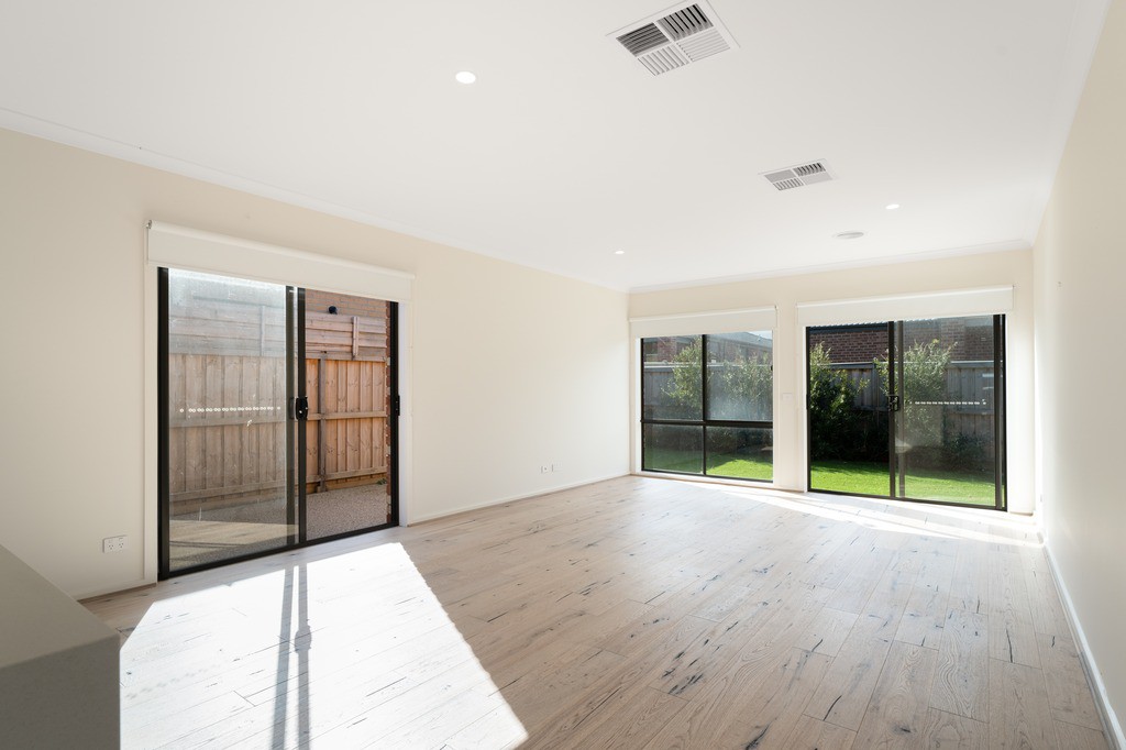 12 Silver Wattle Road, Mount Duneed, VIC 3217 - Thumbnail 2 - 24/08/2022