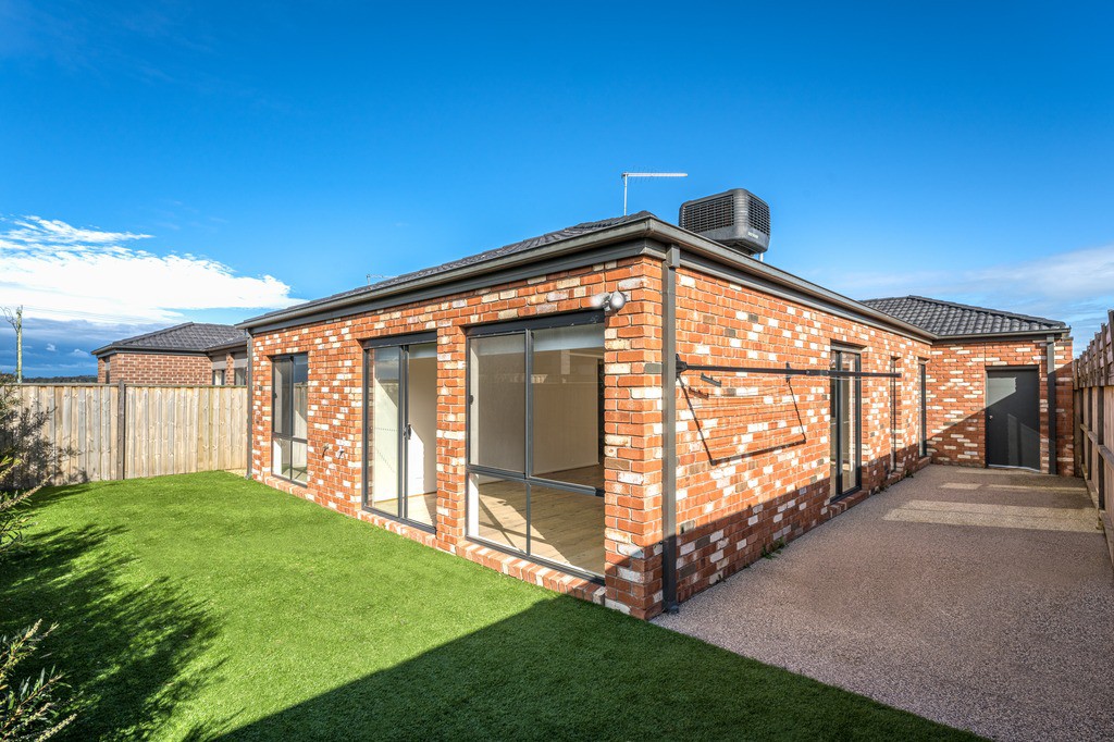 12 Silver Wattle Road, Mount Duneed, VIC 3217, Mount Duneed - Thumbnail 8