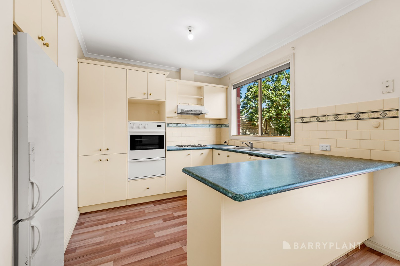 12 Silverbirch Rise, Mill Park, VIC 3082, Mill Park - Thumbnail 3