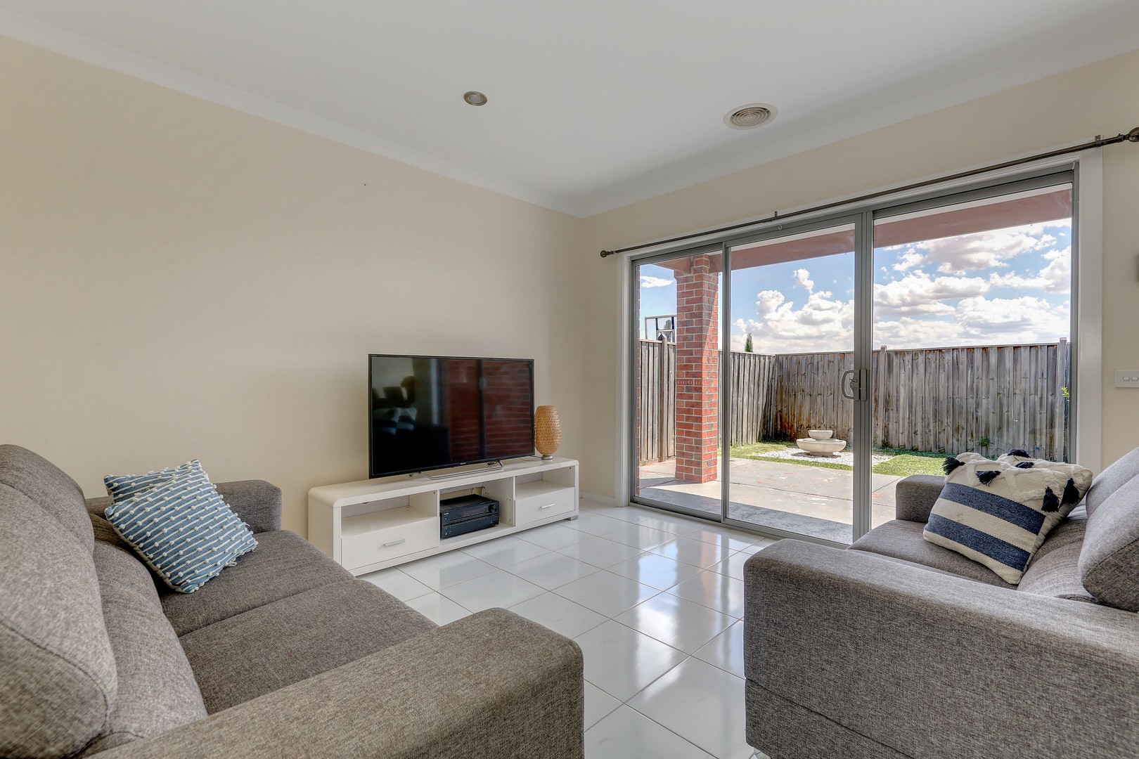 12 Silverwood Drive, Greenvale, VIC 3059, Greenvale - Thumbnail 6
