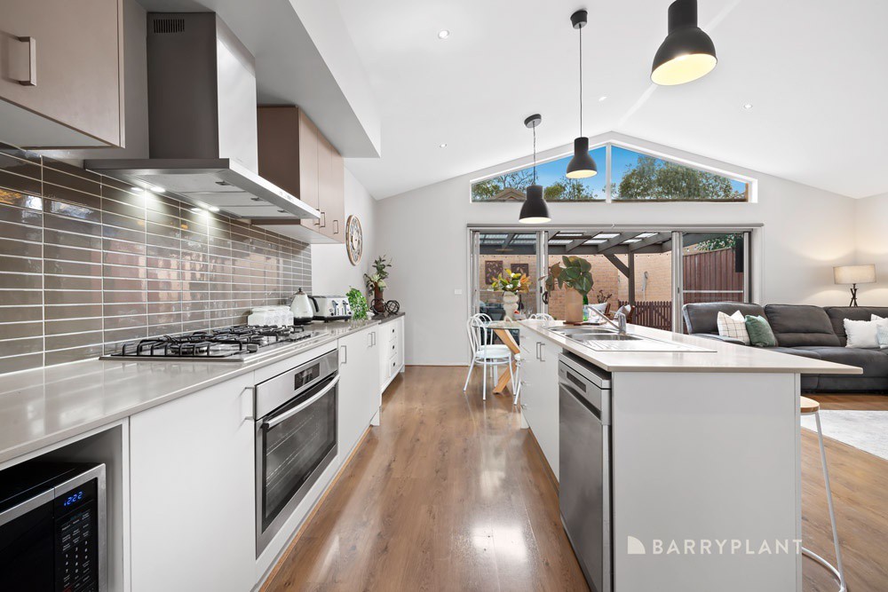 12 Soapstone Walk, Doreen, VIC 3754, Doreen - Thumbnail 2
