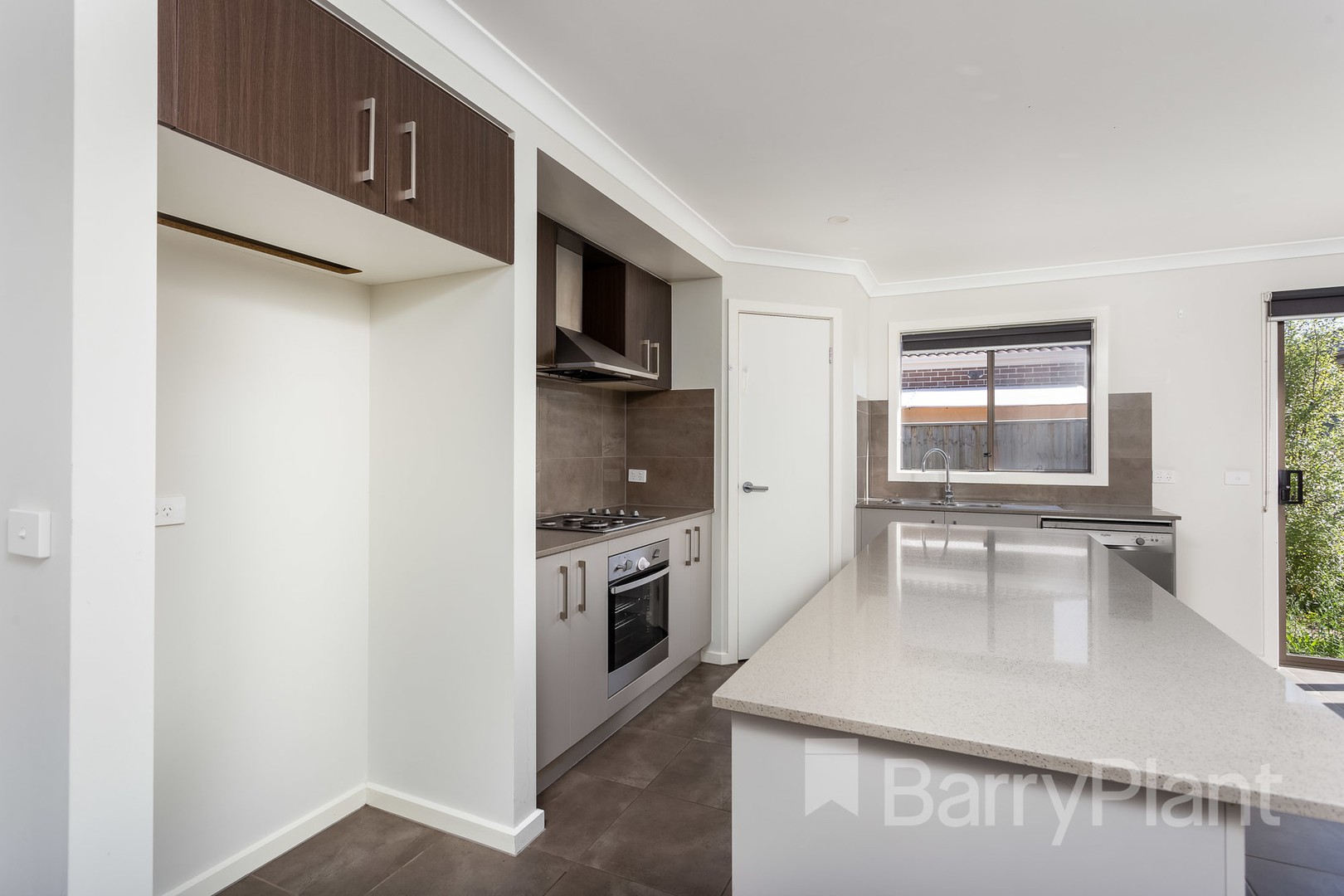 12 Spinner Way, Point Cook, VIC 3030, Point Cook - Thumbnail 2