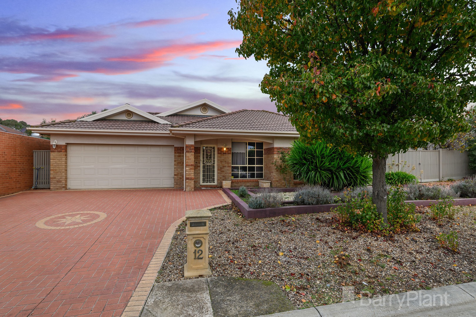 12 St Michael Drive, Tarneit, VIC 3029 - Thumbnail 2 - 09/06/2022