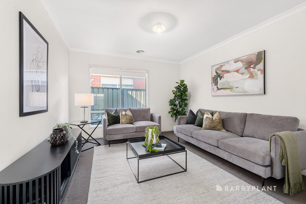 12 Steels Place, South Morang, VIC 3752 - Thumbnail 2 - 20/05/2025