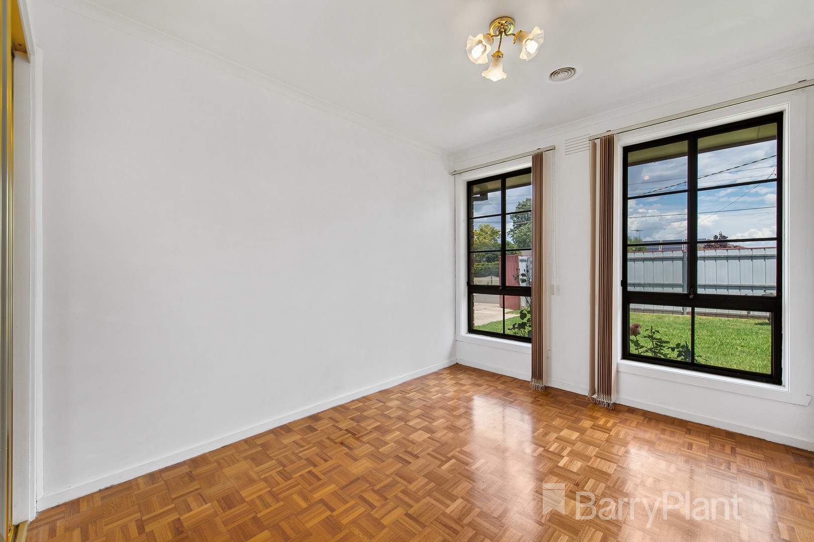 12 Stewart Crescent, Rockbank, VIC 3335, Rockbank - Thumbnail 4
