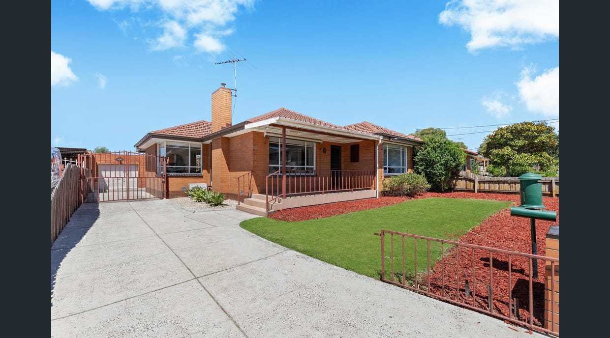 12 Stradbroke Drive, St Albans, VIC 3021