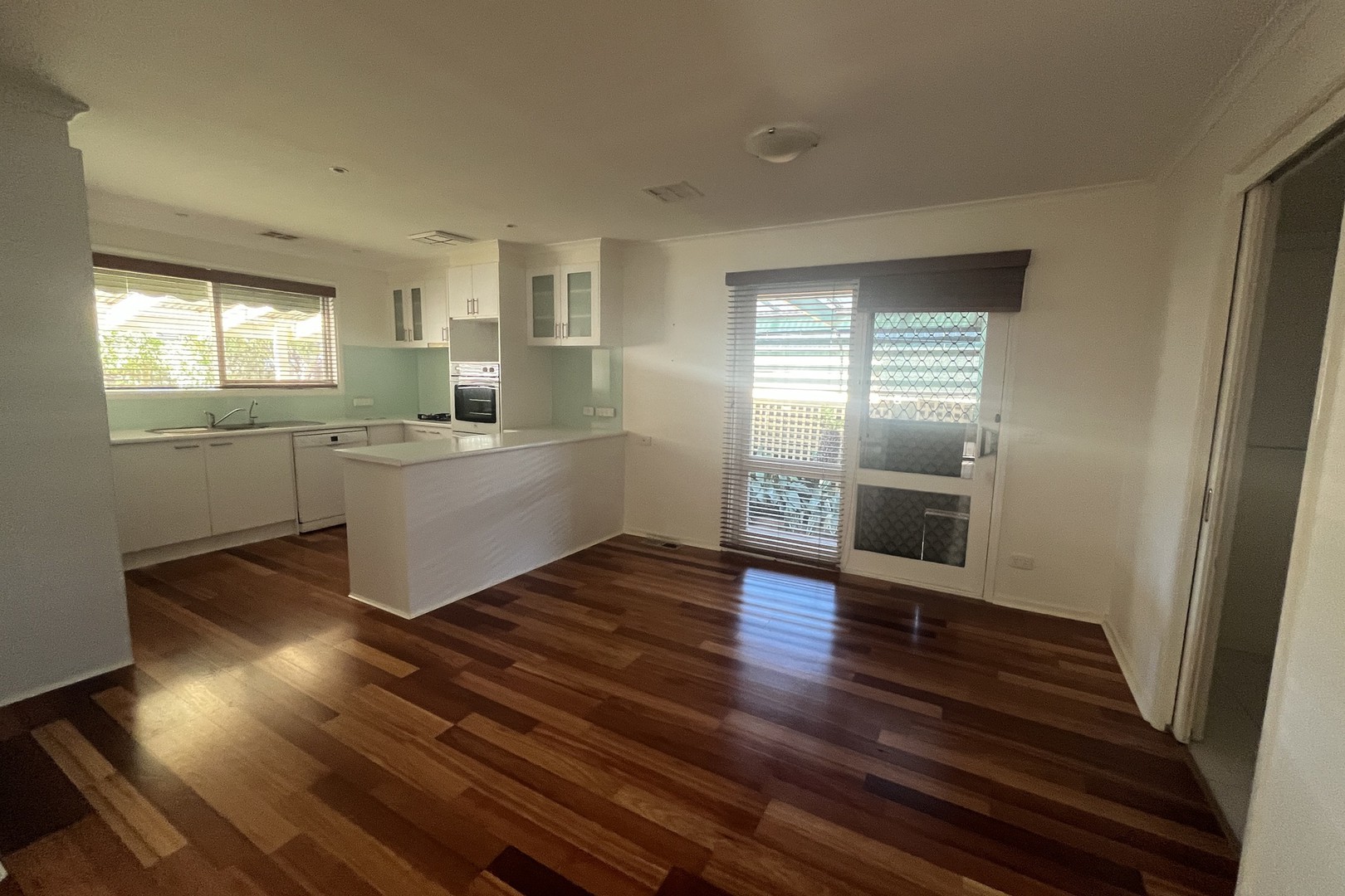 12 Stradbroke Way, Wyndham Vale, VIC 3024, Wyndham Vale - Thumbnail 5