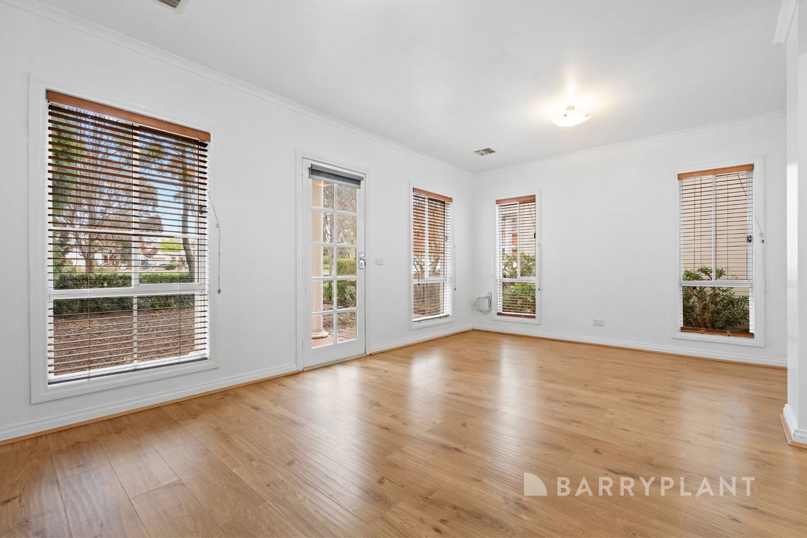 12 Sugar Gum Drive, Bundoora, VIC 3083 - Thumbnail 1 - 08/09/2026