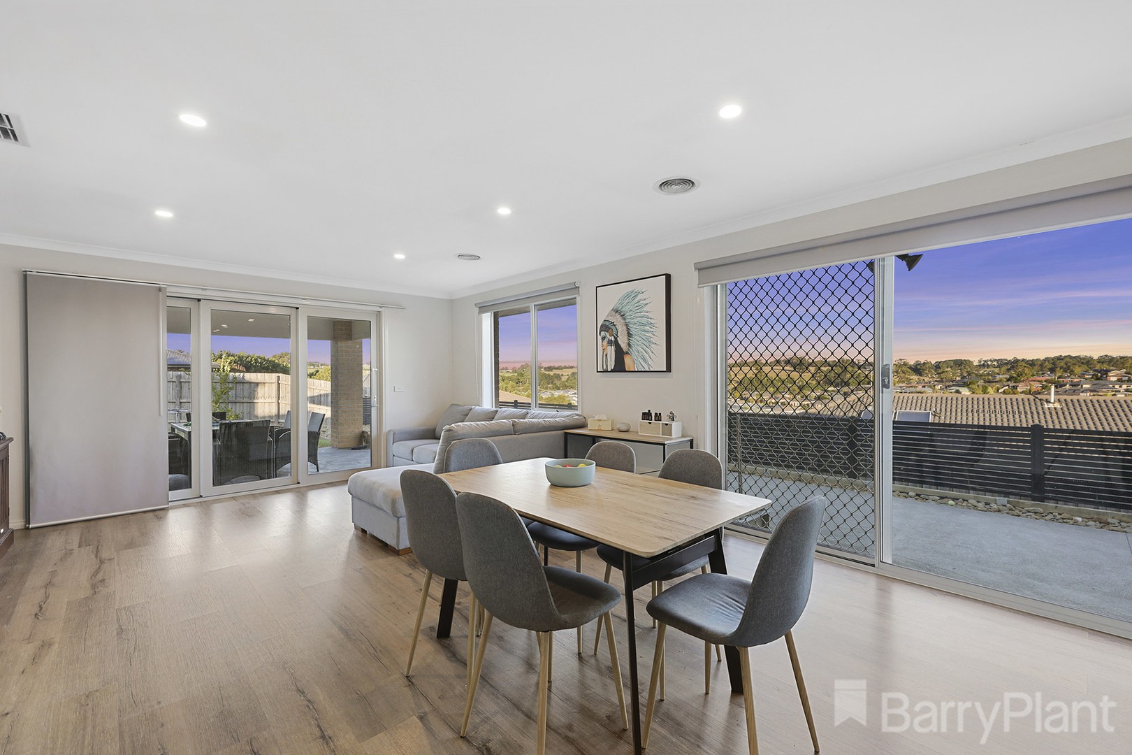12 Sunline Street, Drouin, VIC 3818, Drouin - Thumbnail 3
