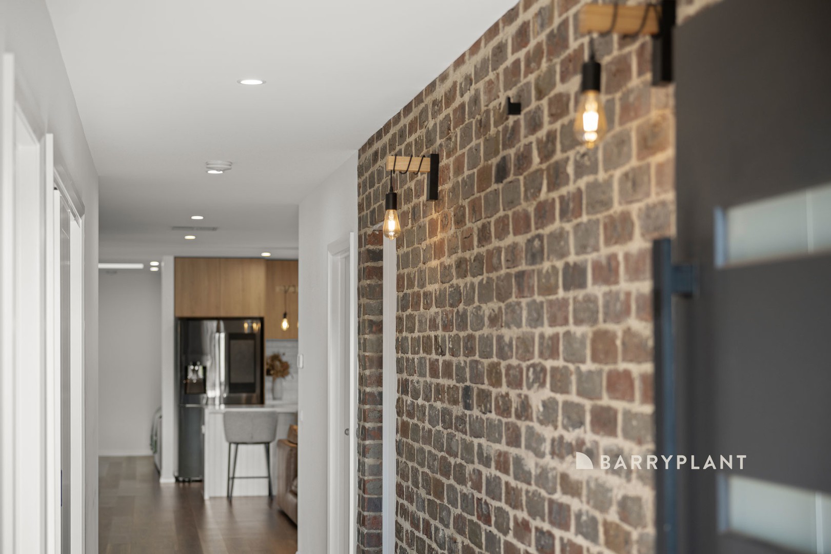 12 Tamar Avenue, Warragul, VIC 3820 - Thumbnail 2 - 27/05/2025