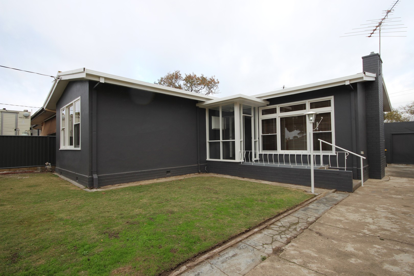 12 Tanner Street, Breakwater, VIC 3219