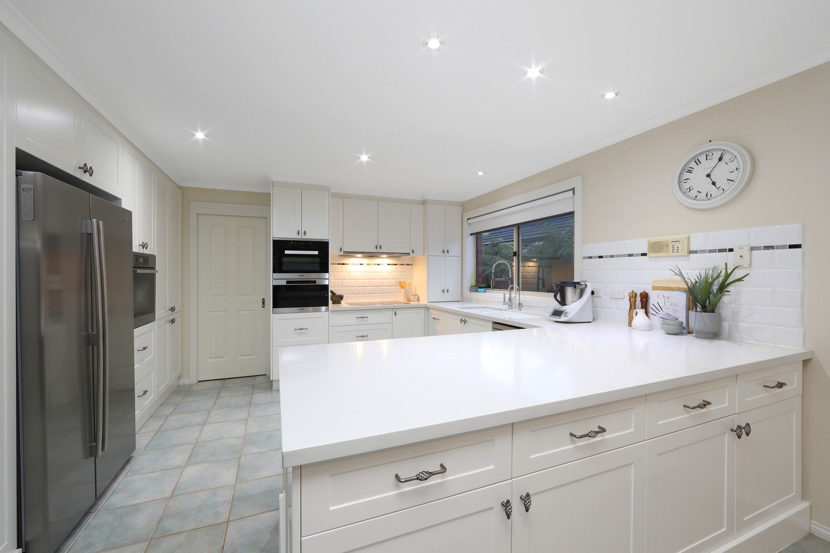 12 Teofilo Drive, Lysterfield, VIC 3156, Lysterfield - Thumbnail 4