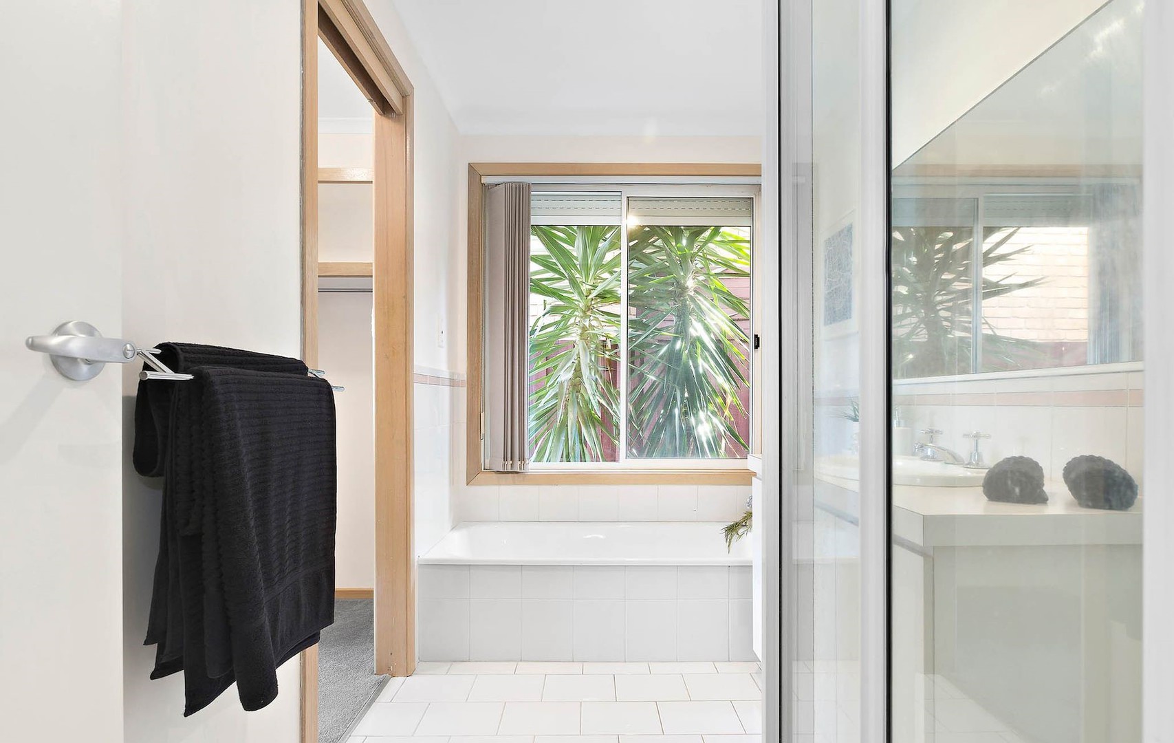 12 Thames Boulevard, Werribee, VIC 3030, Werribee - Thumbnail 8