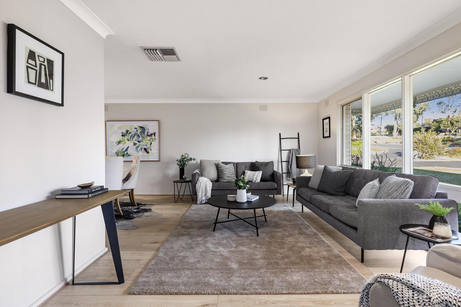 12 Thomson Drive, Rosanna, VIC 3084, Rosanna - Thumbnail 2