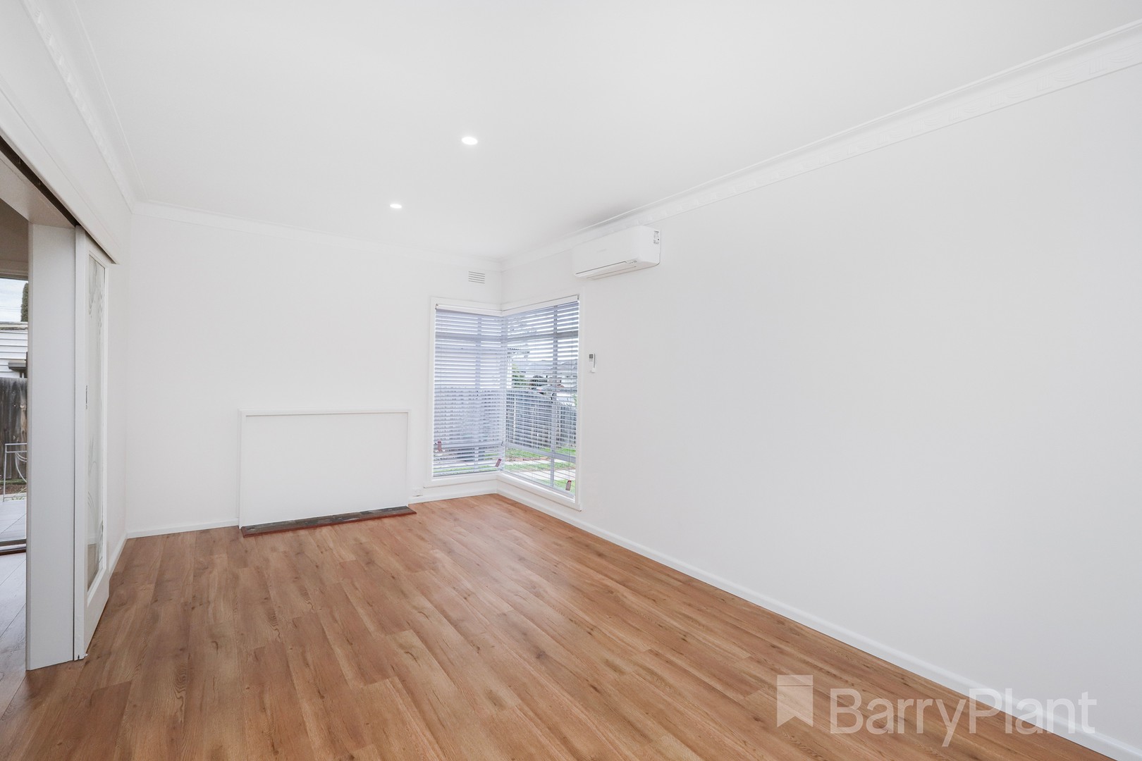 12 Thomson Street, Sunshine, VIC 3020, Sunshine - Thumbnail 4