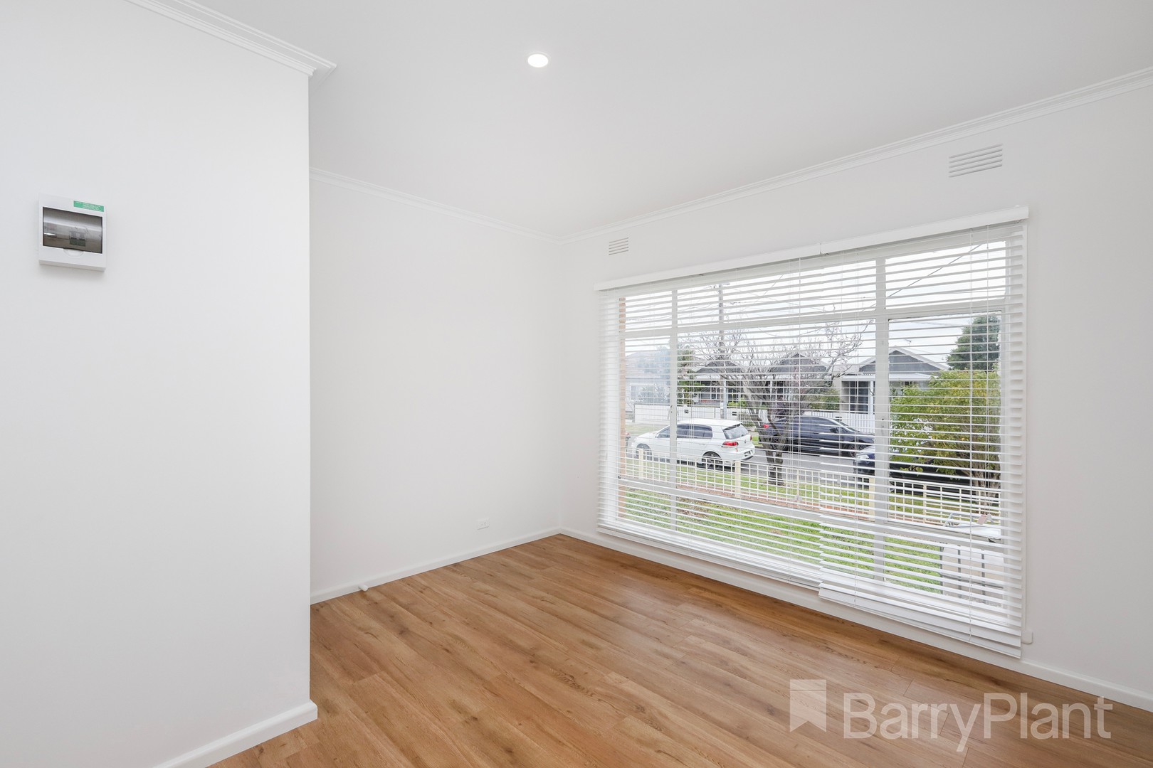 12 Thomson Street, Sunshine, VIC 3020, Sunshine - Thumbnail 7