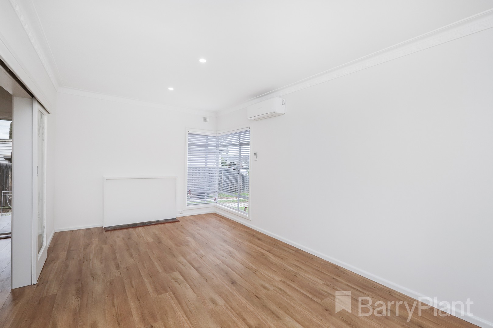 12 Thomson Street, Sunshine, VIC 3020, Sunshine - Thumbnail 4