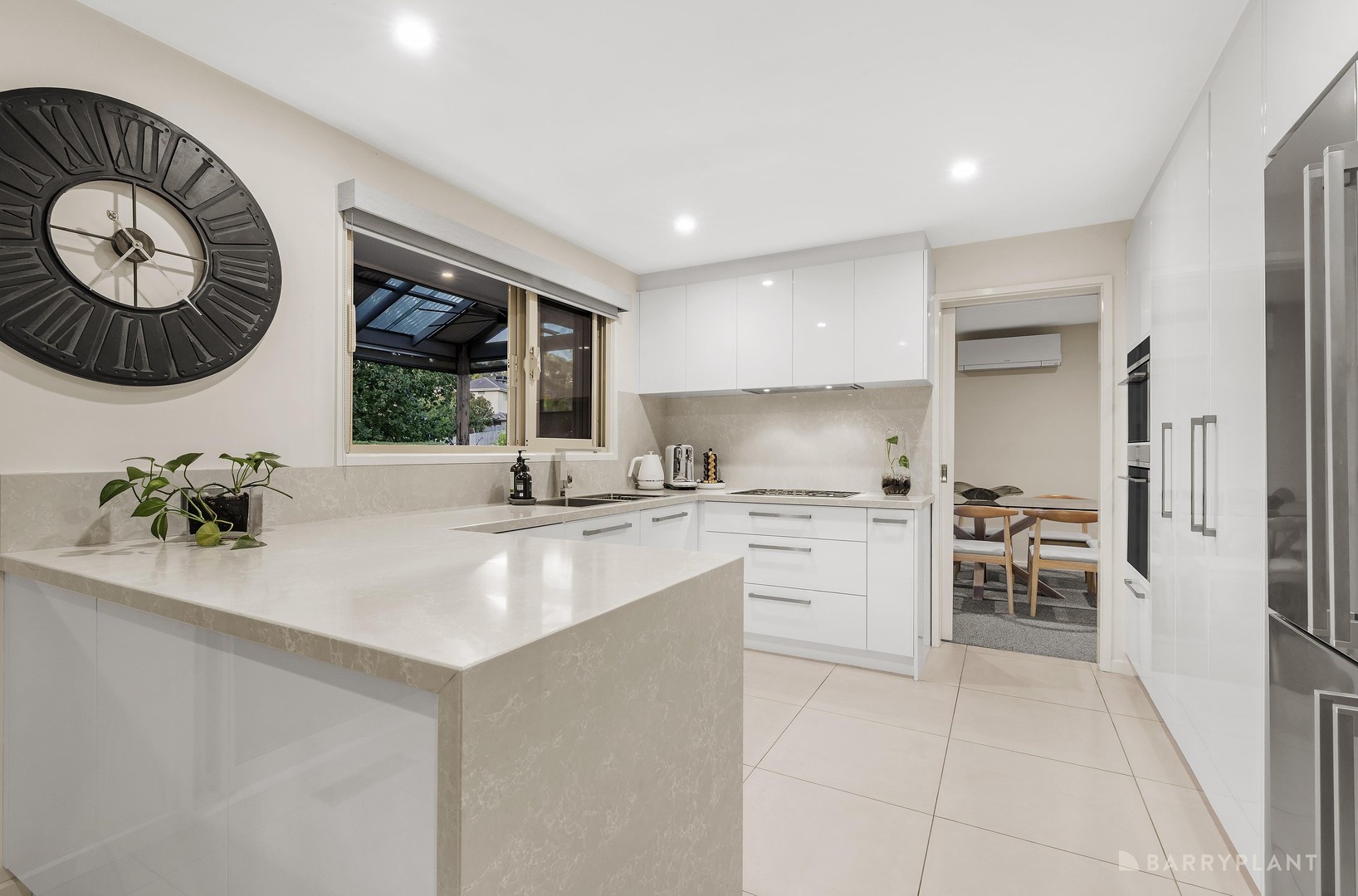 12 Tidcombe Crescent, Doncaster East, VIC 3109, Doncaster East - Thumbnail 3