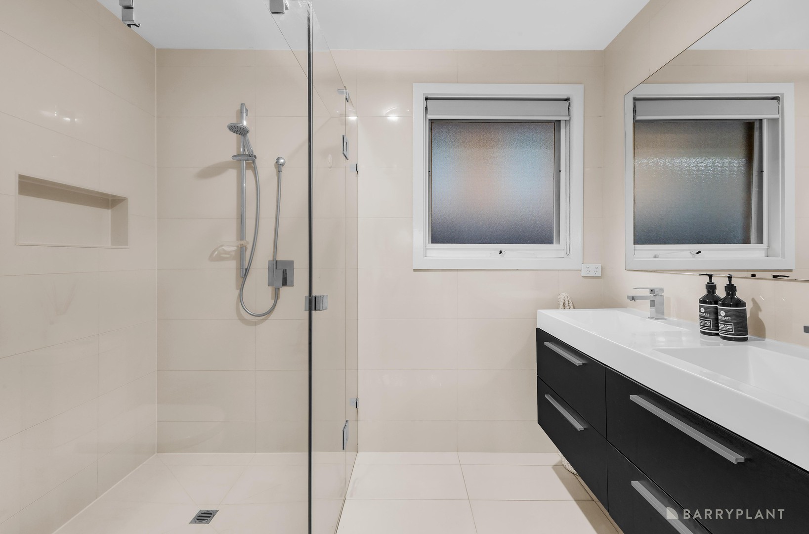 12 Tidcombe Crescent, Doncaster East, VIC 3109, Doncaster East - Thumbnail 7