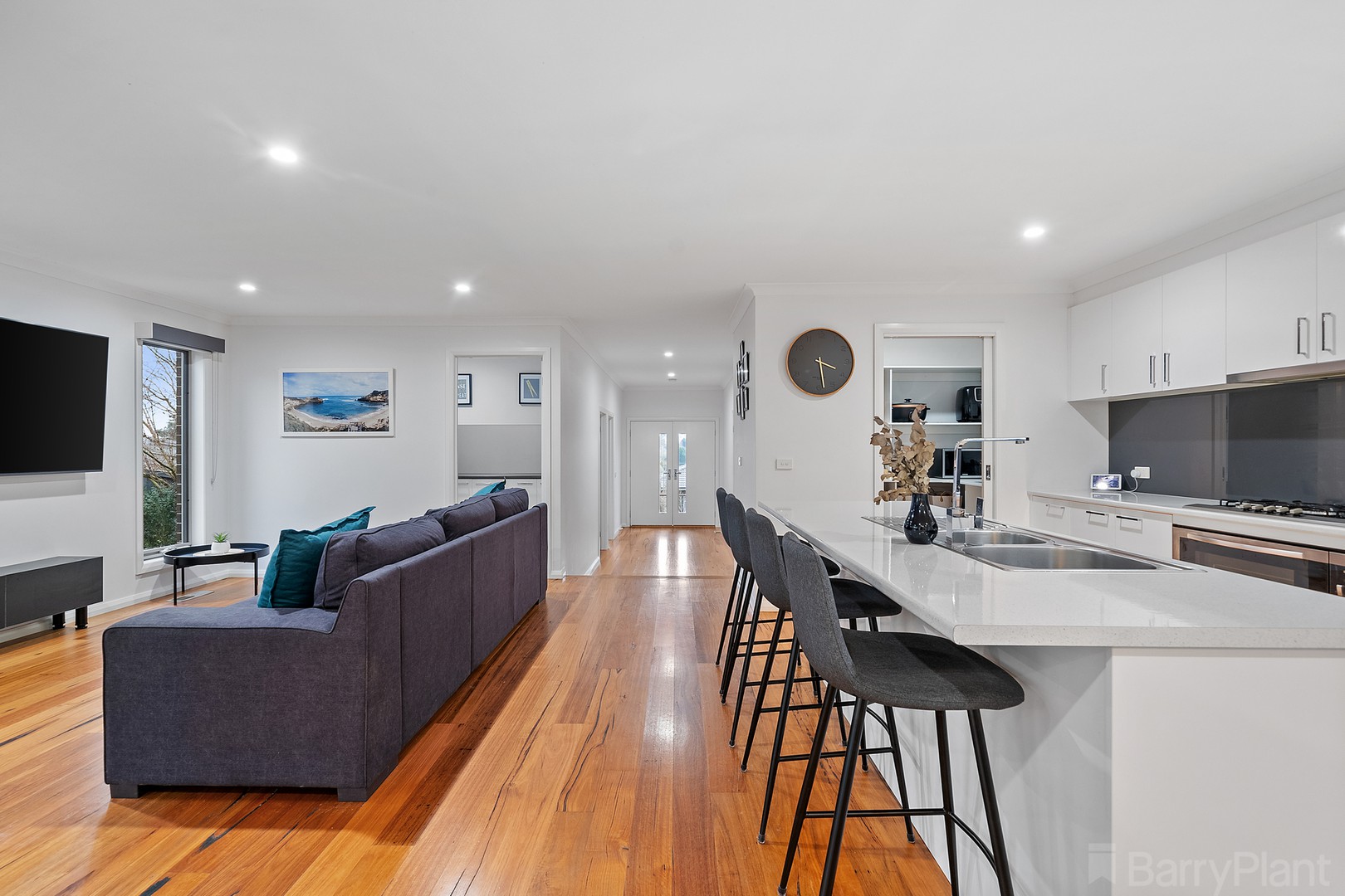 12 Tiverton Circuit, Mooroolbark, VIC 3138, Mooroolbark - Thumbnail 6