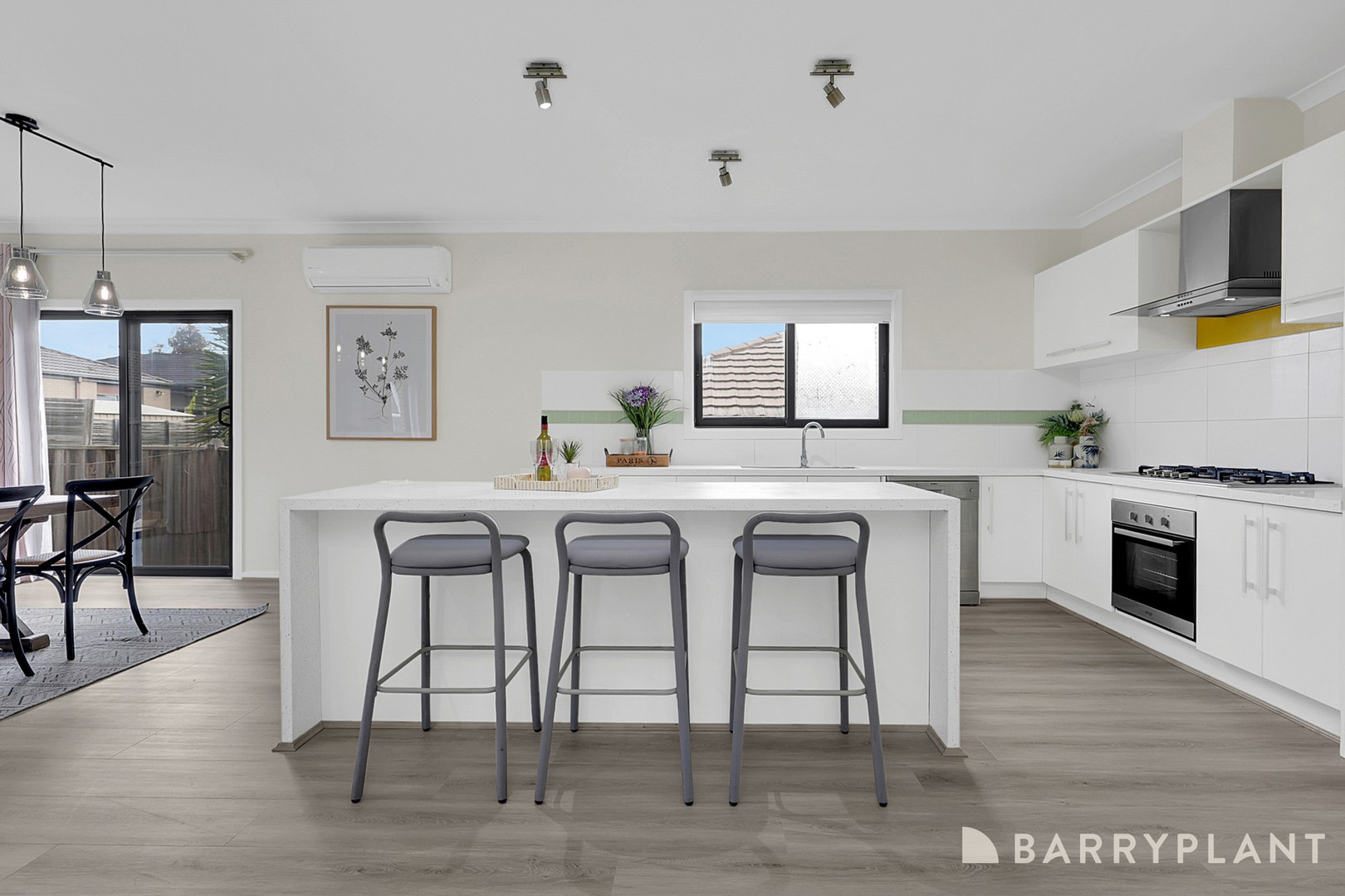 12 Tuross Crescent, South Morang, VIC 3752, South Morang - Thumbnail 3