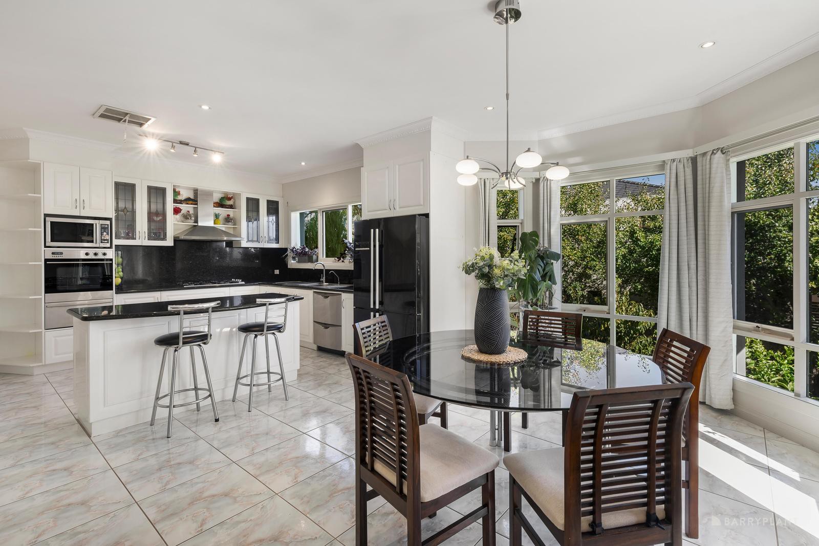 12 Tusanne Place, Doncaster East, VIC 3109, Doncaster East - Thumbnail 5