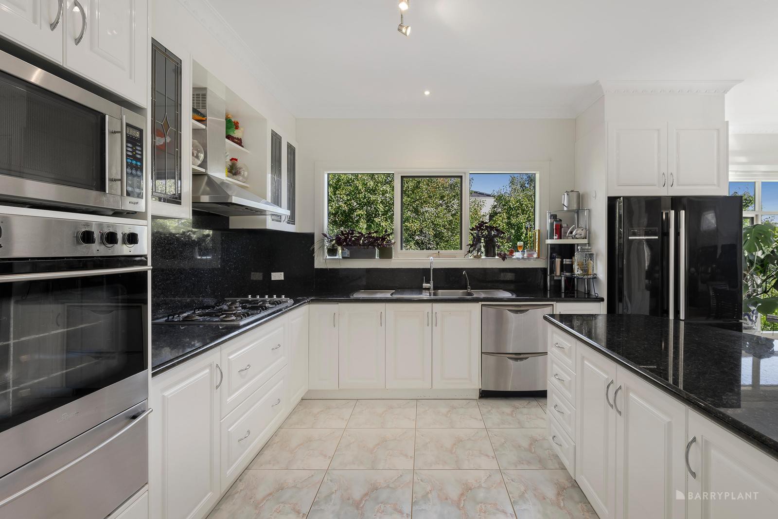 12 Tusanne Place, Doncaster East, VIC 3109, Doncaster East - Thumbnail 6