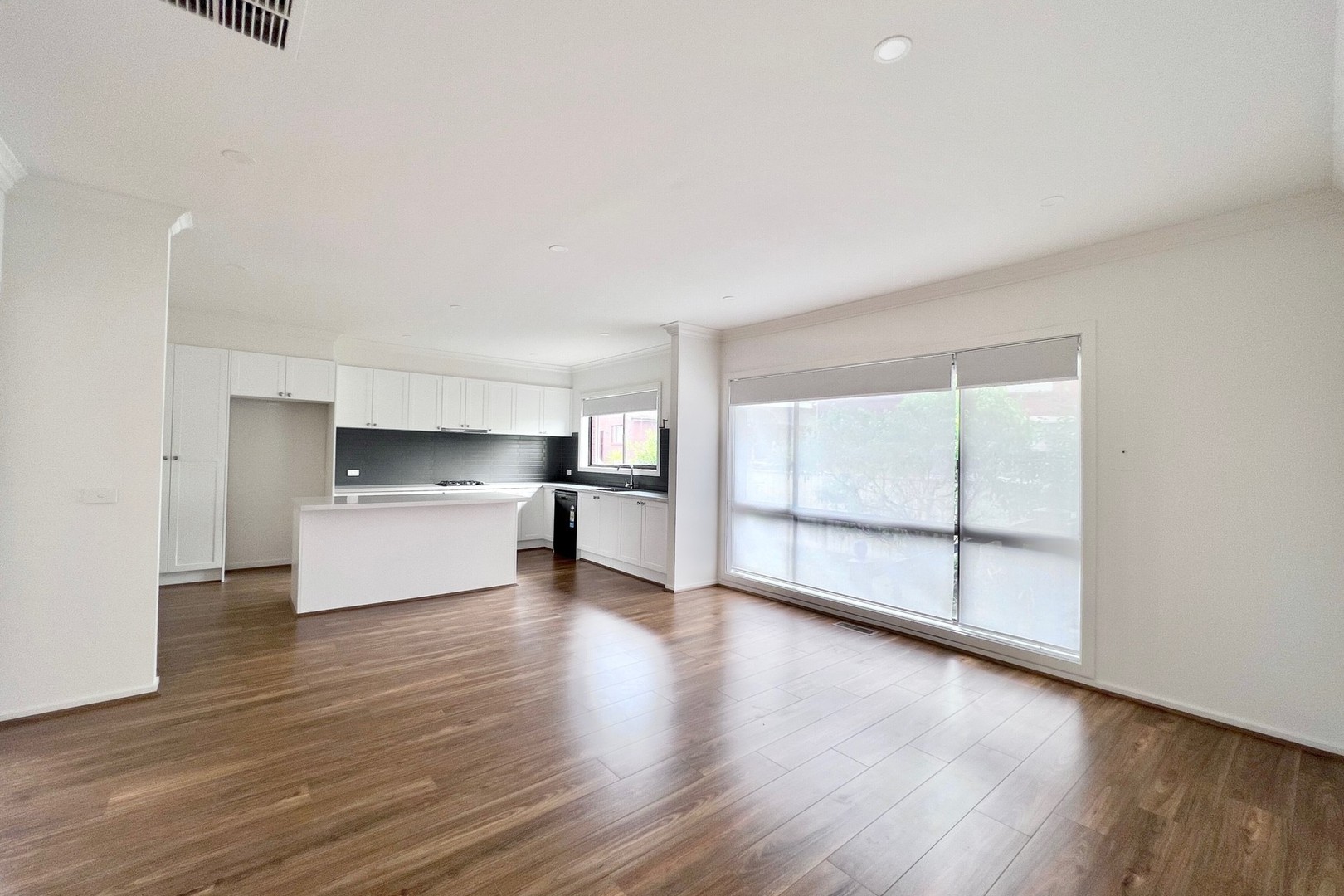 12 Uplands Place, Thomastown, VIC 3074, Thomastown - Thumbnail 2