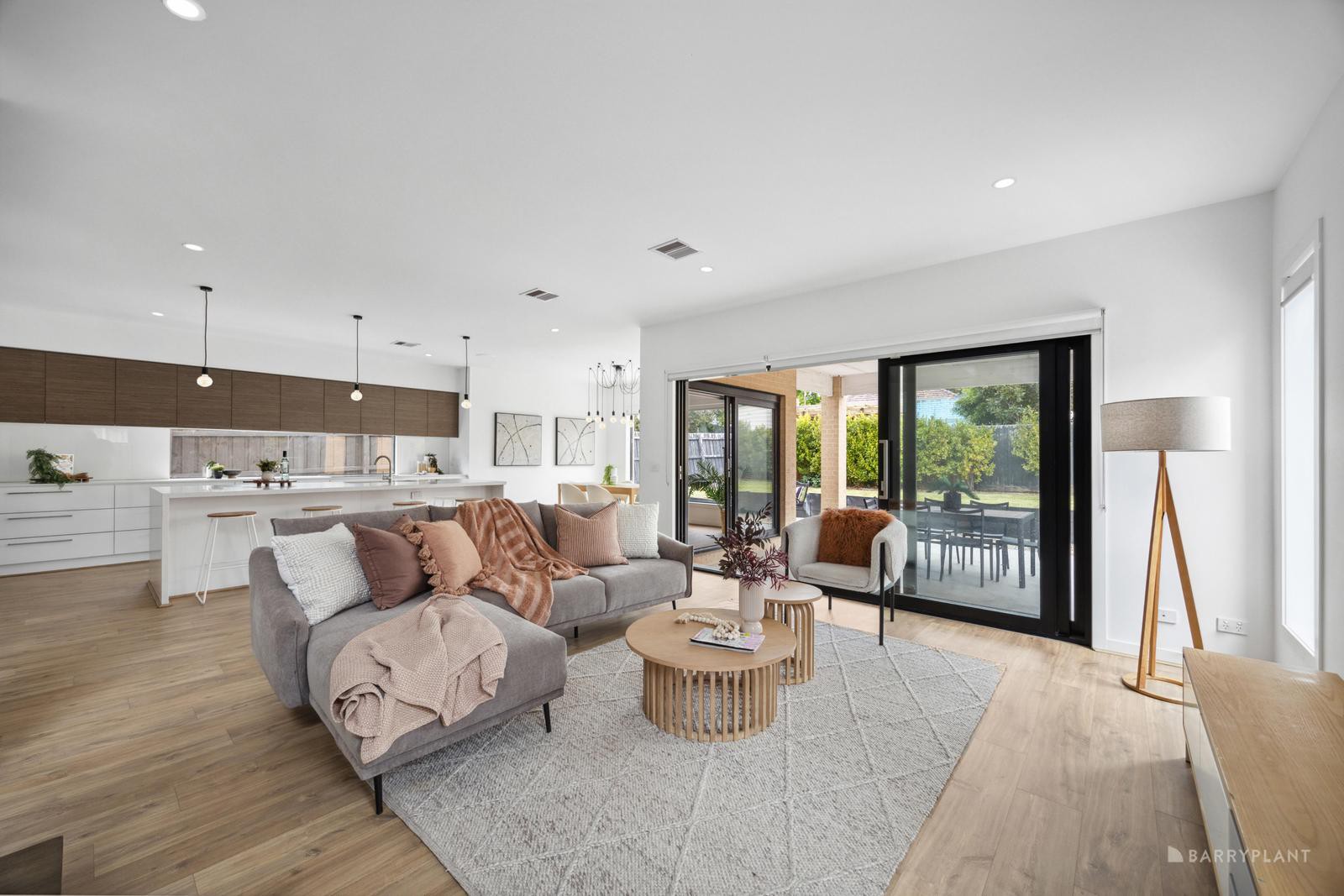 12 Vanbrook Street, Forest Hill, VIC 3131 - Thumbnail 2 - 06/11/2024