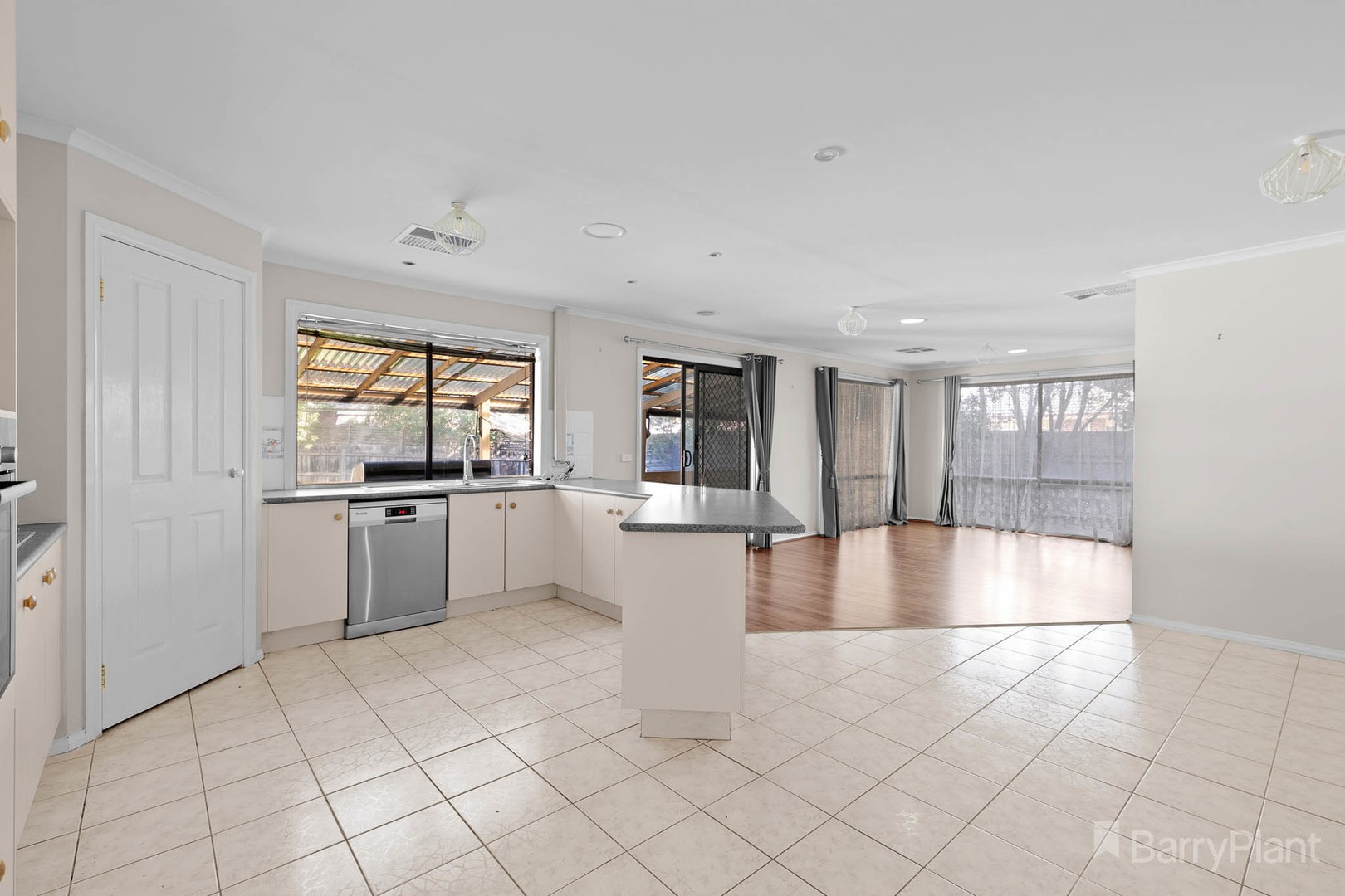 12 Vance Court, Narre Warren, VIC 3805, Narre Warren - Thumbnail 3