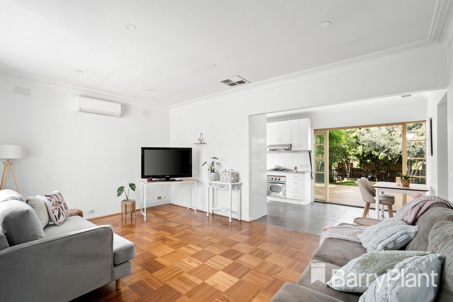 12 Verdant Avenue, Ardeer, VIC 3022, Ardeer - Thumbnail 3
