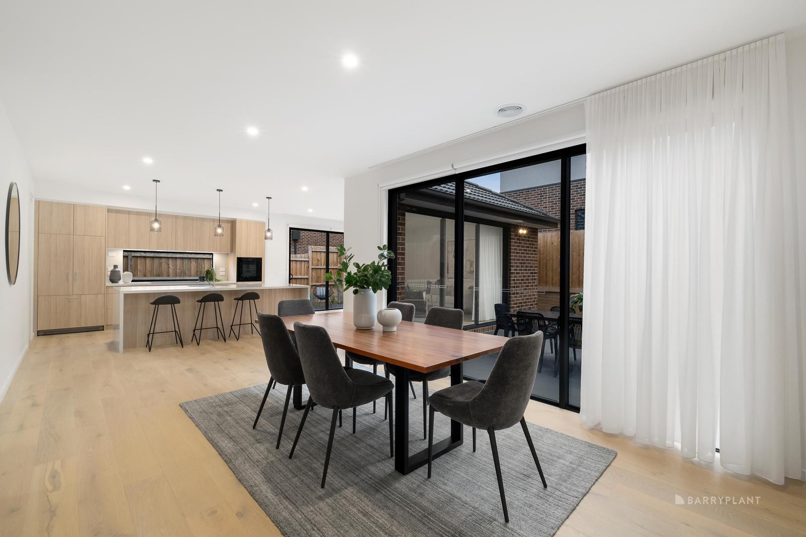 12 Verona Street, Vermont South, VIC 3133, Vermont South - Thumbnail 3