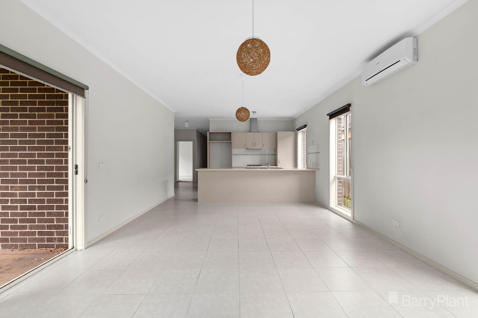 12 Versace Court, Pakenham, VIC 3810, Pakenham - Thumbnail 2