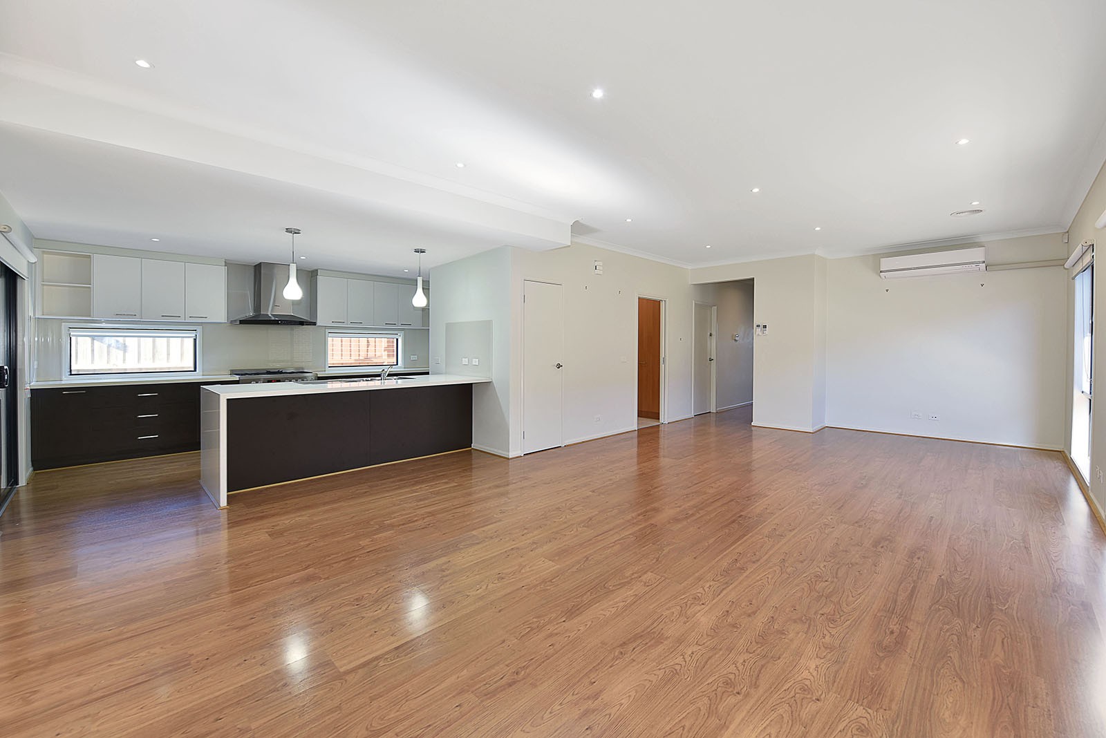 12 Water Fern Grove, Greenvale, VIC 3059, Greenvale - Thumbnail 2