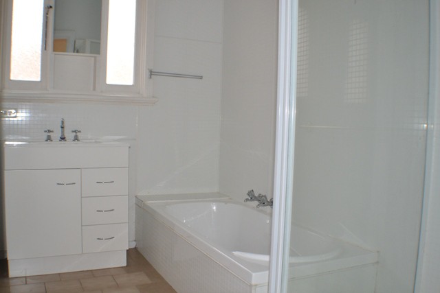 12 West Court, Airport West, VIC 3042, Airport West - Thumbnail 8