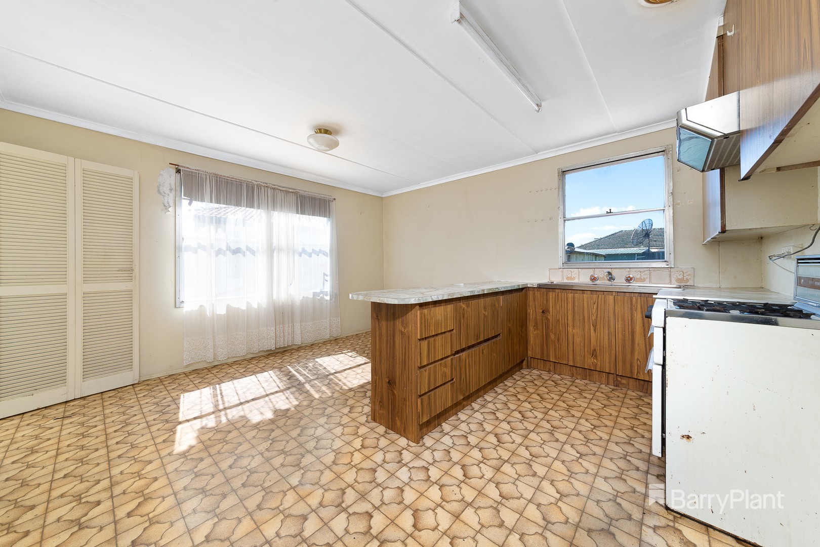 12 Westmere Crescent, Coolaroo, VIC 3048, Coolaroo - Thumbnail 3