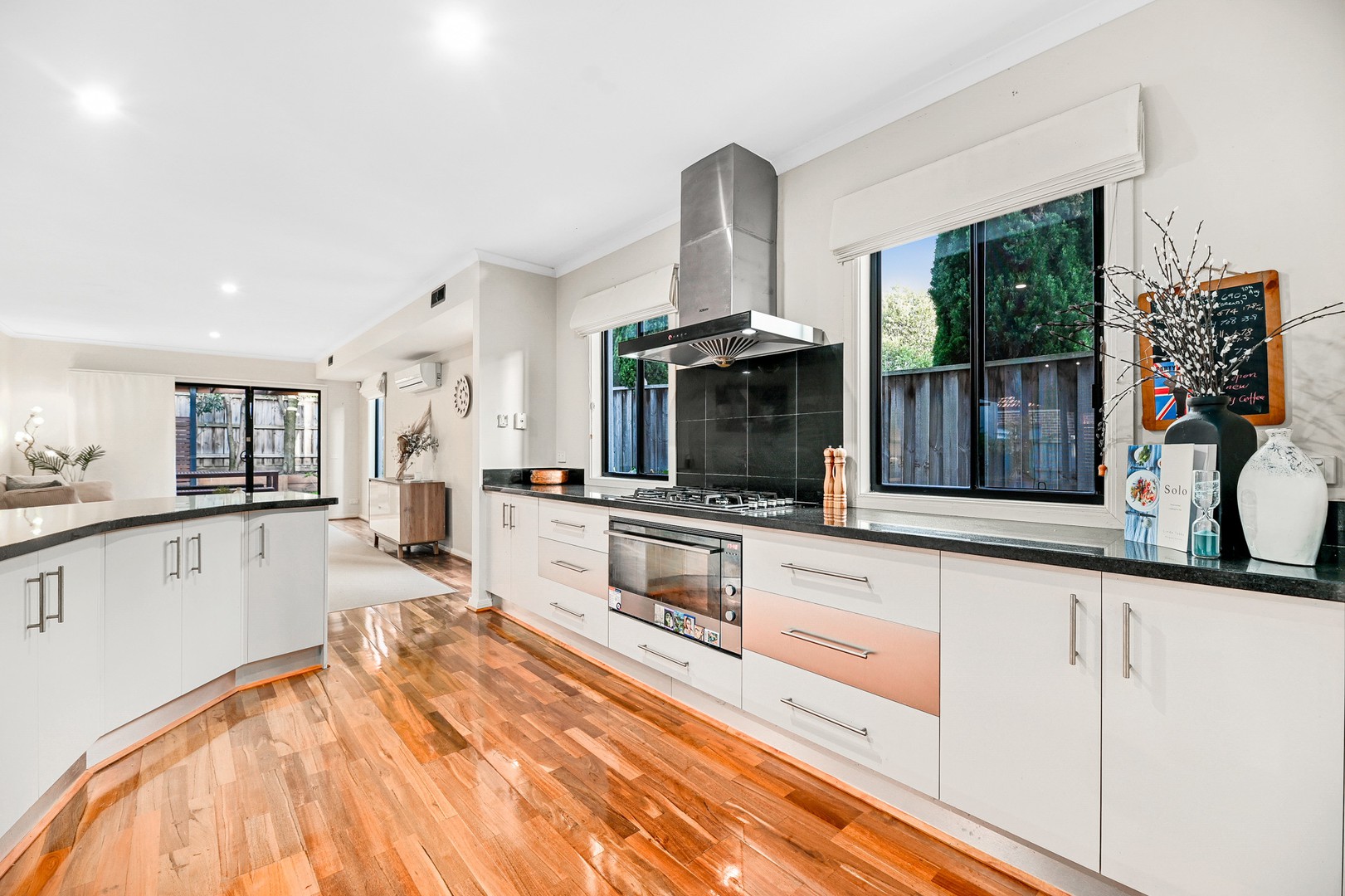 12 Whisken Way, Berwick, VIC 3806, Berwick - Thumbnail 8