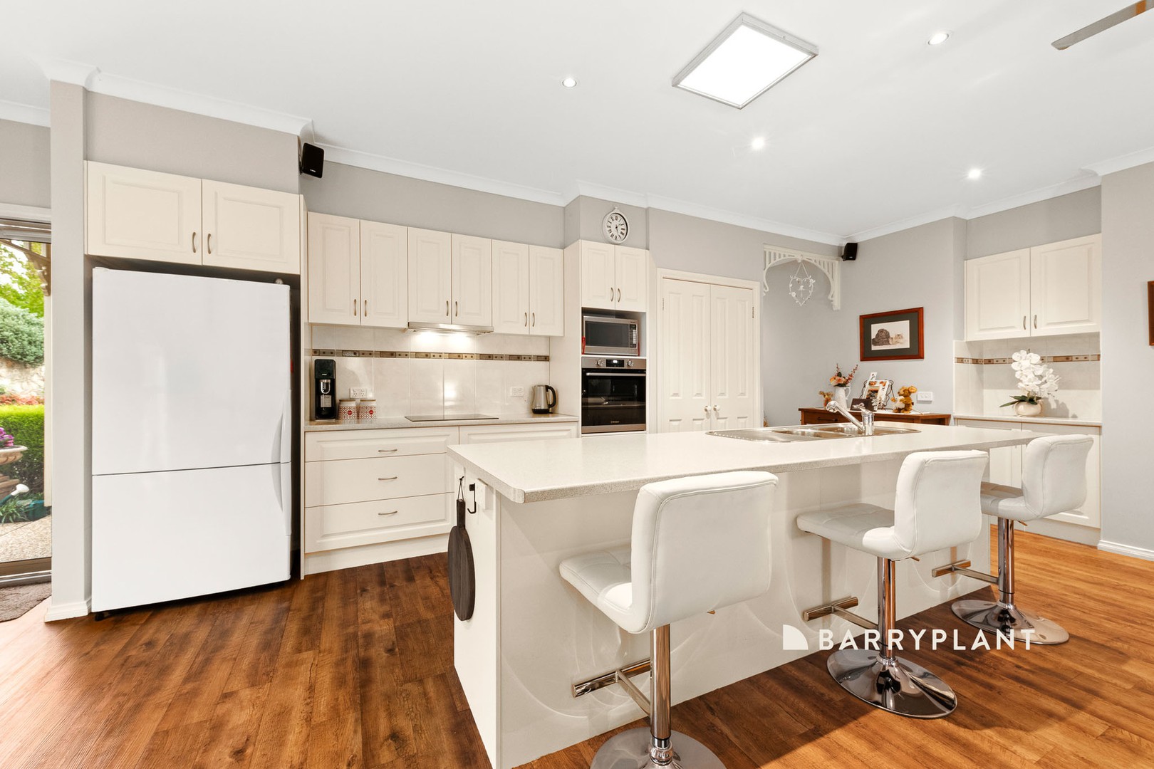 12 Windermere Boulevard, Pakenham, VIC 3810, Pakenham - Thumbnail 4