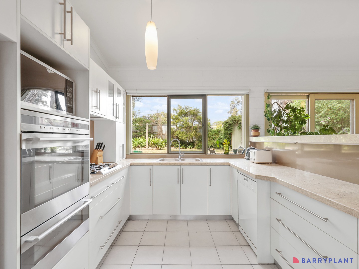 12 Woodland Avenue, Silverleaves, VIC 3922, Silverleaves - Thumbnail 4