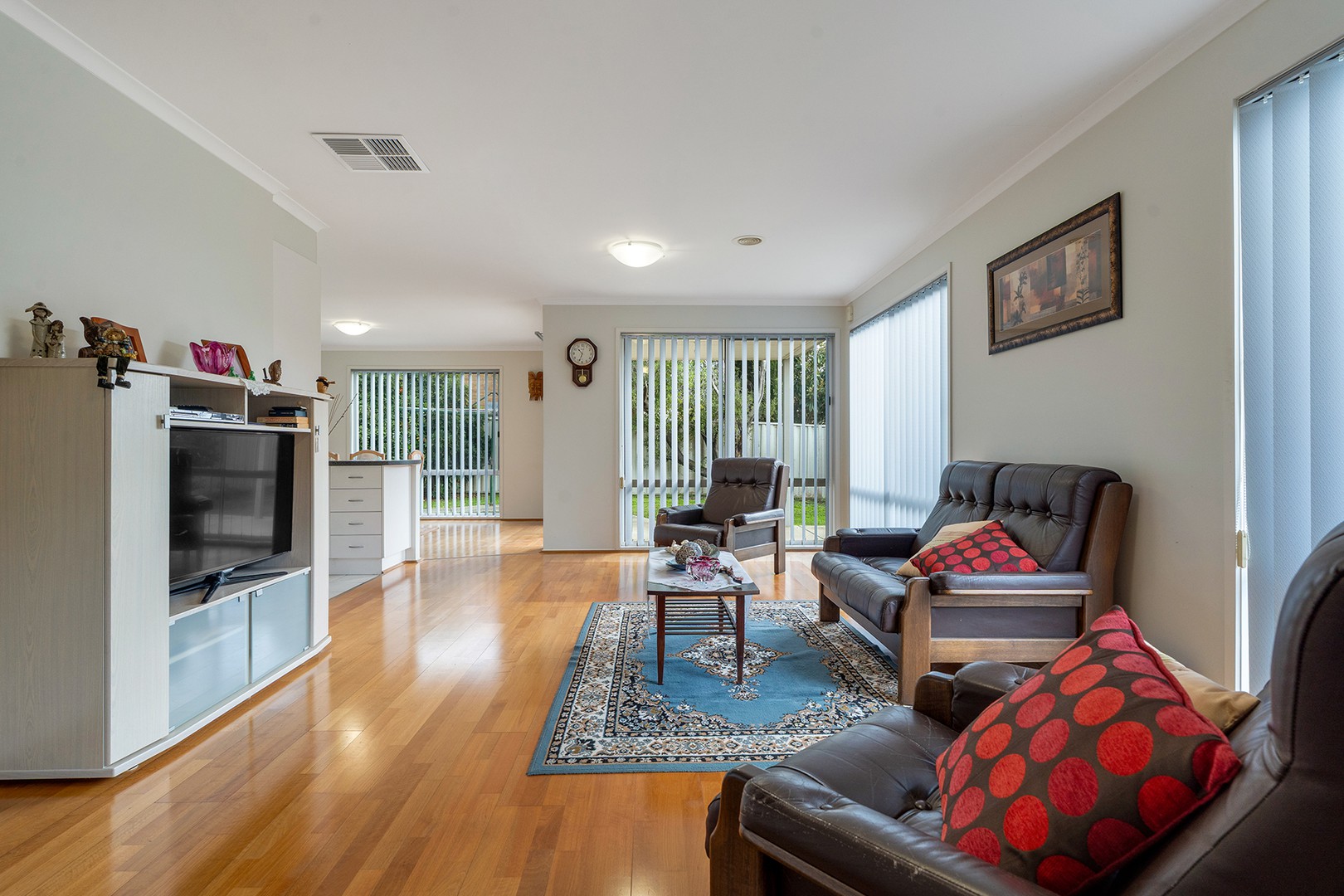 12 Woodlea Crescent, Craigieburn, VIC 3064, Craigieburn - Thumbnail 6